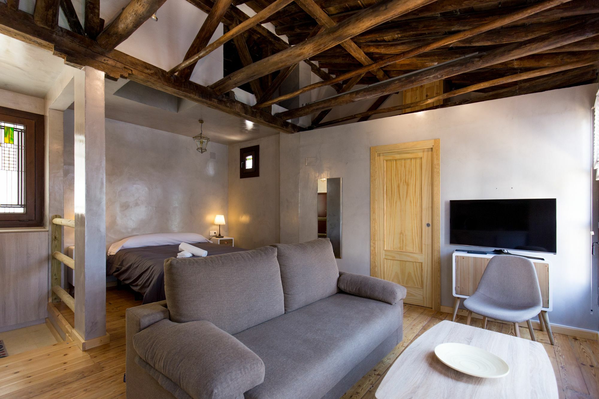 Los Lobos Suites Apartamentos กรานาดา ภายนอก รูปภาพ