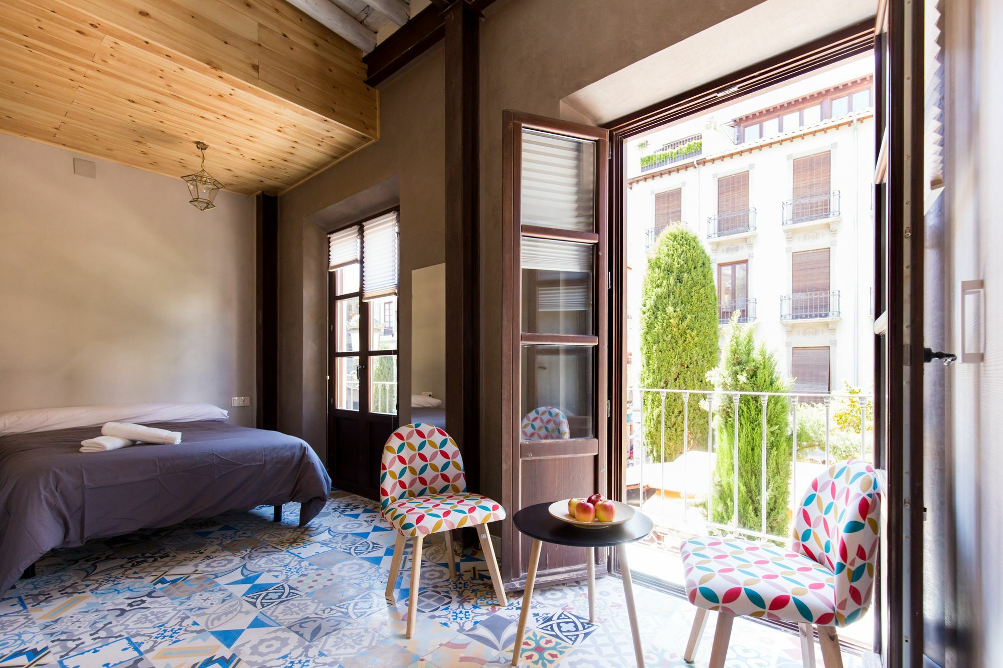 Los Lobos Suites Apartamentos กรานาดา ภายนอก รูปภาพ