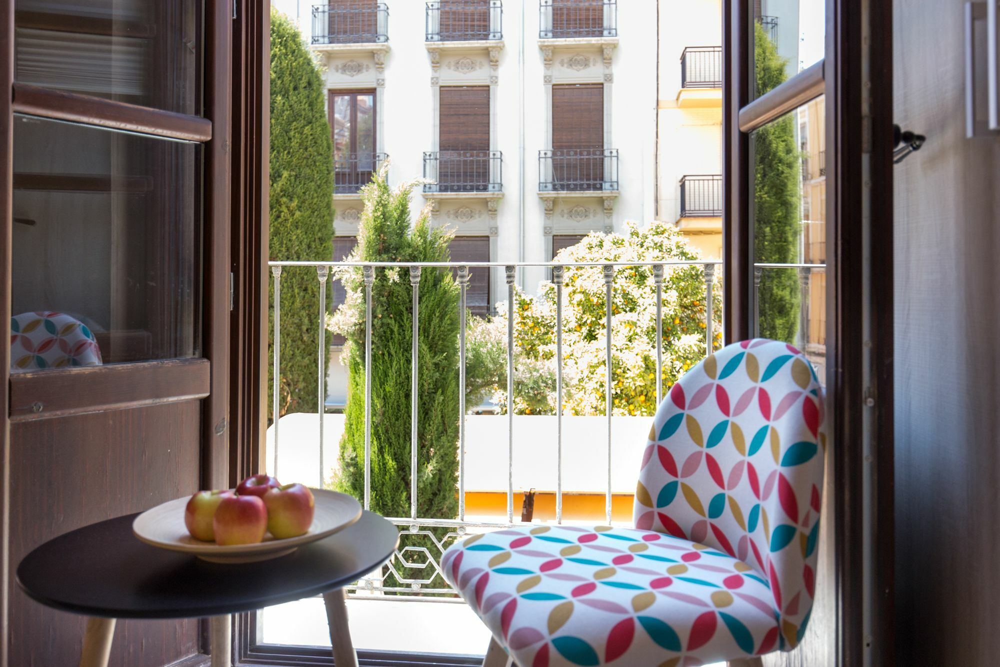 Los Lobos Suites Apartamentos กรานาดา ภายนอก รูปภาพ